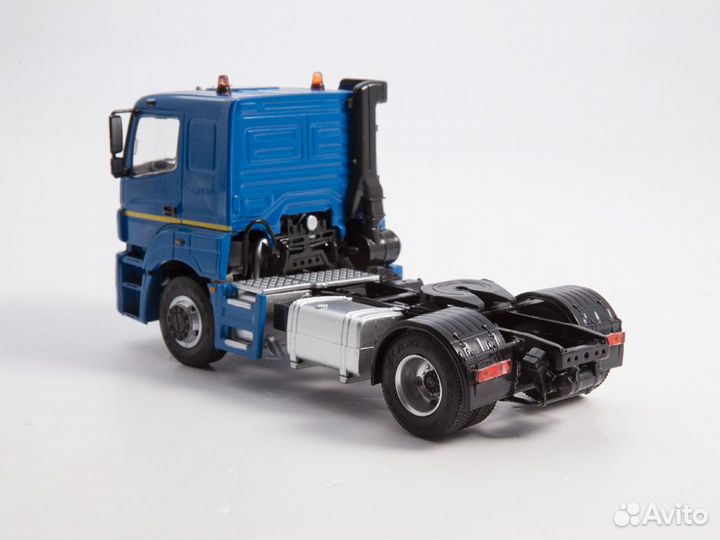 1:43 Масштабная модель камаз-5490-S5 седельный тяг
