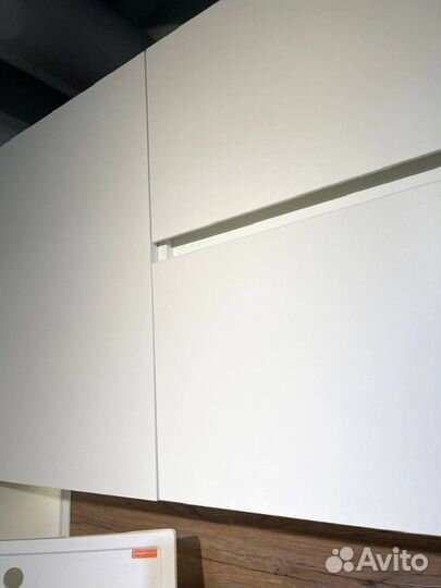 Кухня белая 2 метра со столешницей