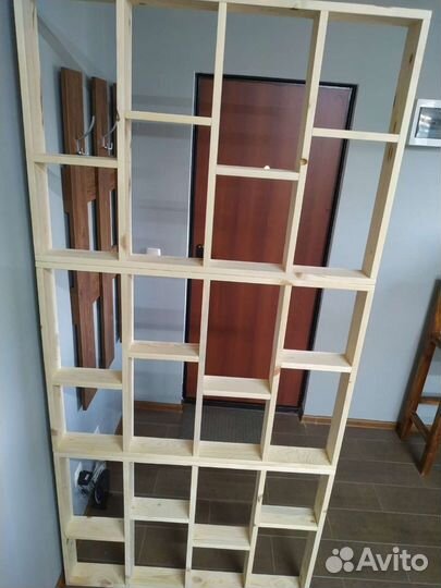 Стеллаж перегородка из натурального дерева