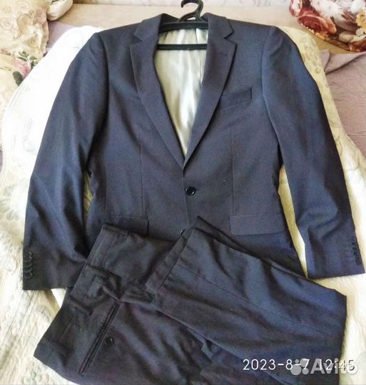 Школьный костюм