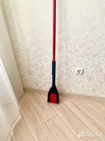 Швабра с отжимом Vileda черный красный