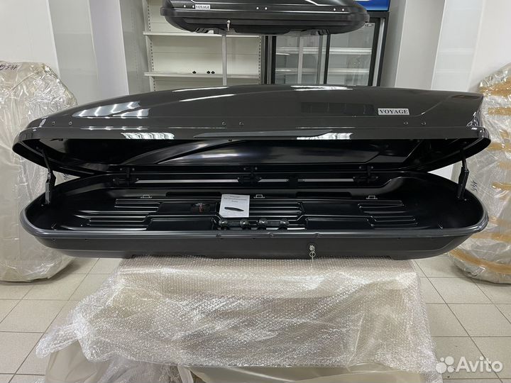 Автобокс Voyage 520л 205см цвет Черный глянец