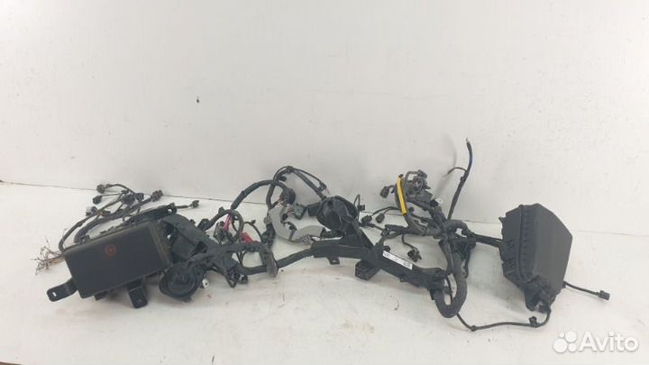 Проводка моторного отсека Kia Quoris 1 2012-2018