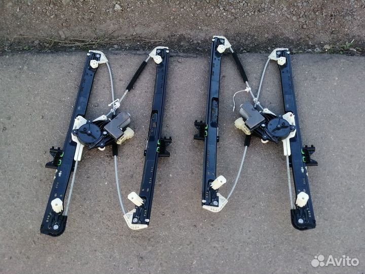 Стеклоподъемник задней двери Range Rover Sport 2