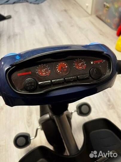 Детский велосипед с родительской ручкой