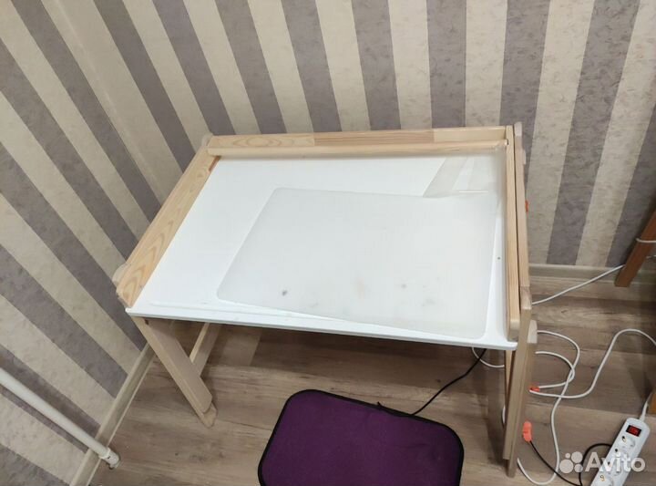 Продам детский стол регулируемый IKEA flisat