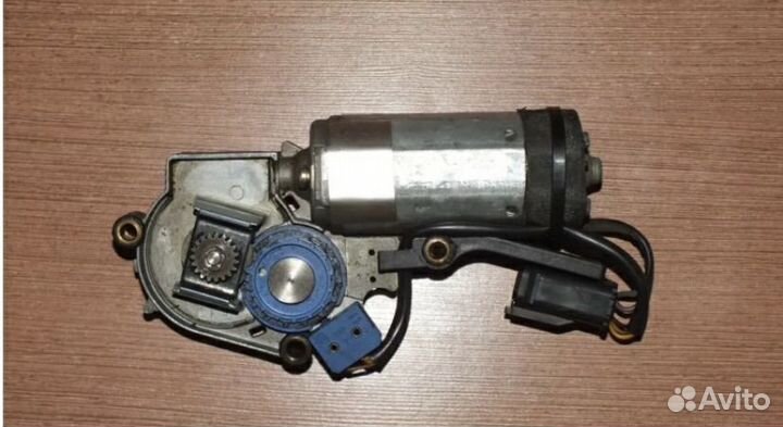 Моторчик люка е34