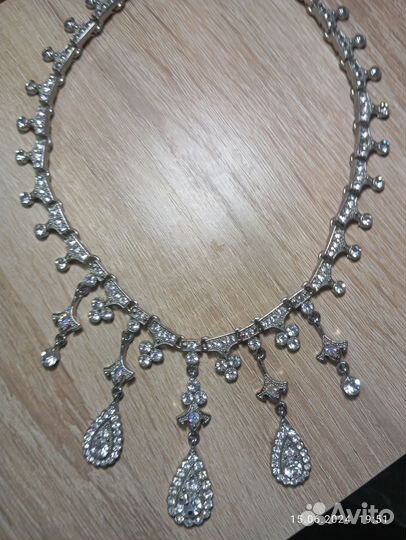 Колье-ожерелье
