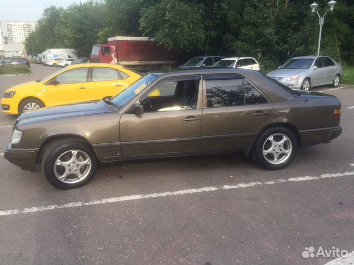 Mercedes-Benz W124 2.6 МТ, 1991, 446 500 км