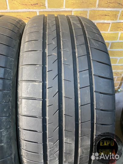 Bridgestone Alenza 001 255/50 R20
