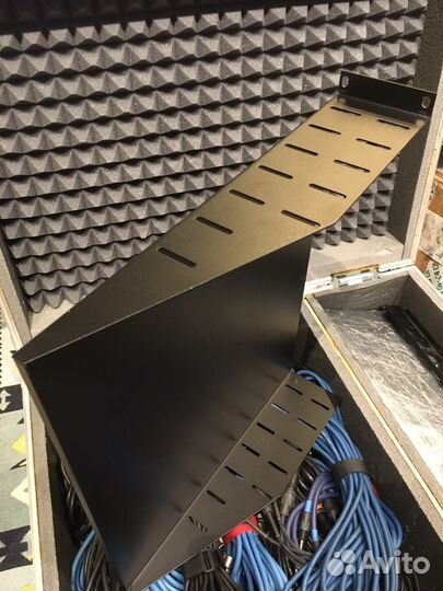 Полка в рэк 19