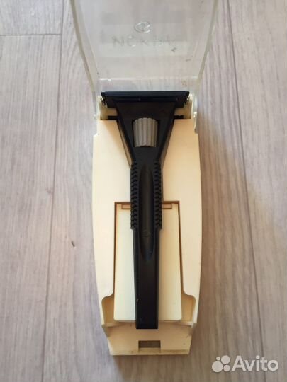 Бритвенный станок Искра из СССР