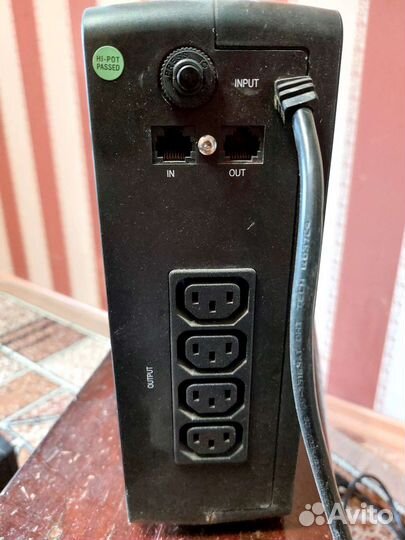 Источник бесперебойного питания ippon