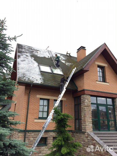 Мойка крыш и обработка от мха с гарантией 5 лет