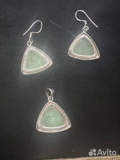 Серьги и кулон в серебре с нефритом бу