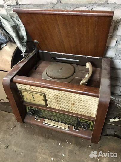 Радиола Рассвет