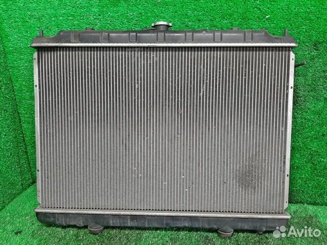 Радиатор охлаждения двигателя Nissan Serena