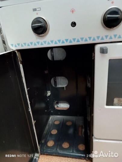 Газовая плита 3 конфорки