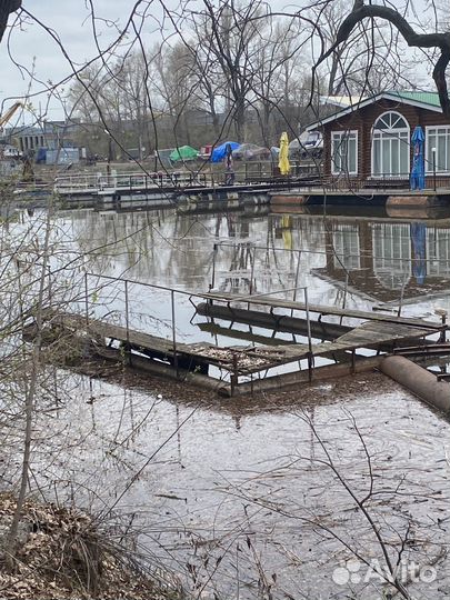 Понтон с трапом