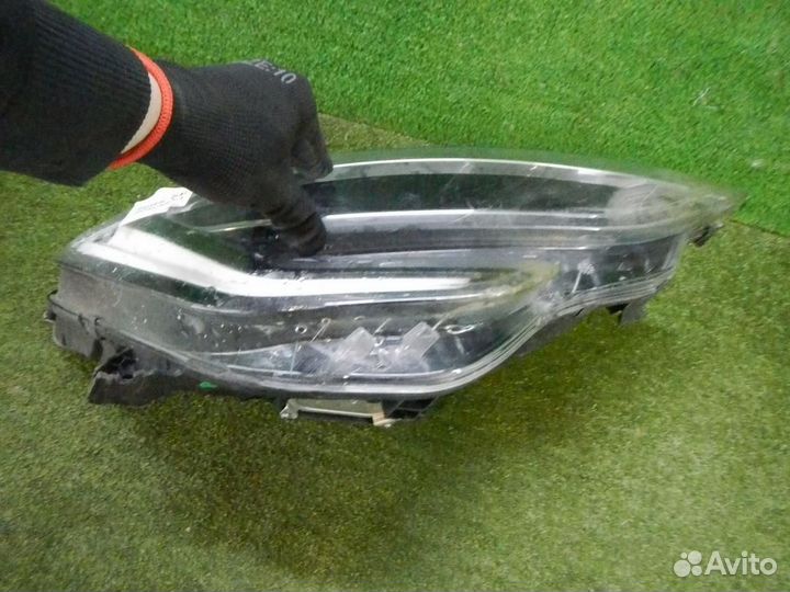 Фара правая Renault Arkana (2019-н.в.) LED