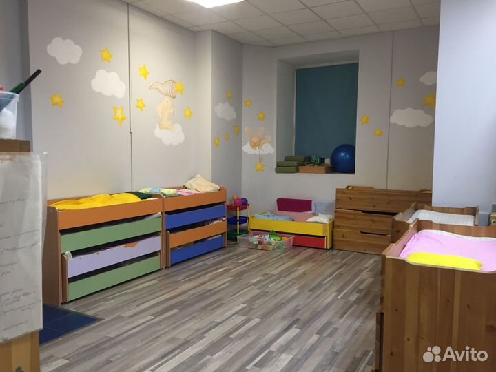 Кровати трехъярусная для детского сада массив