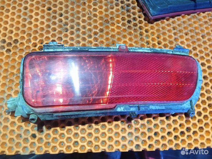 Катафот заднего бампера правый Citroen C4 Grand Pi