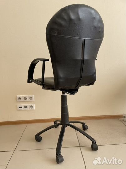 Компьютерное кресло