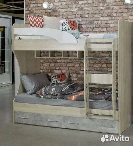 Кровать двухъярусная