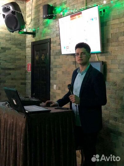 Музыкант певец ведущий