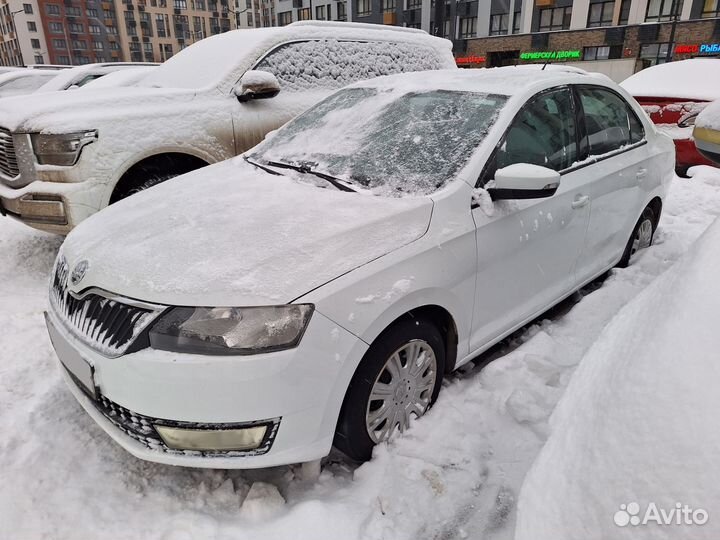 Skoda Rapid 1.6 AT, 2018, 295 000 км