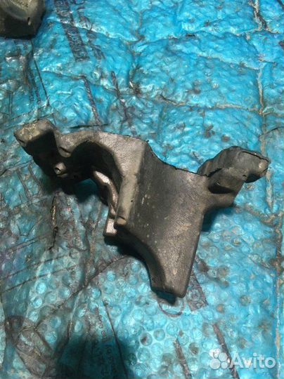 Демпфер Toyota Land Cruiser 200 4.5 2012