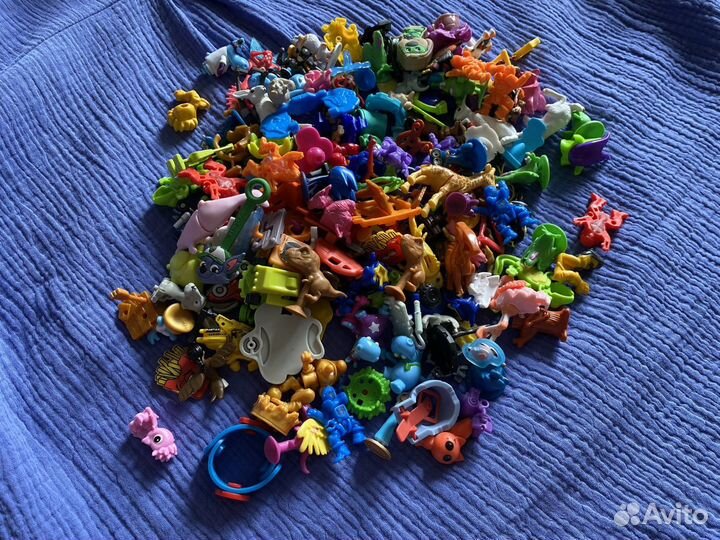 Игрушки из киндера пакетом