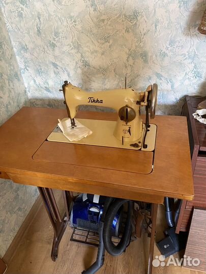Швейная машина tikka