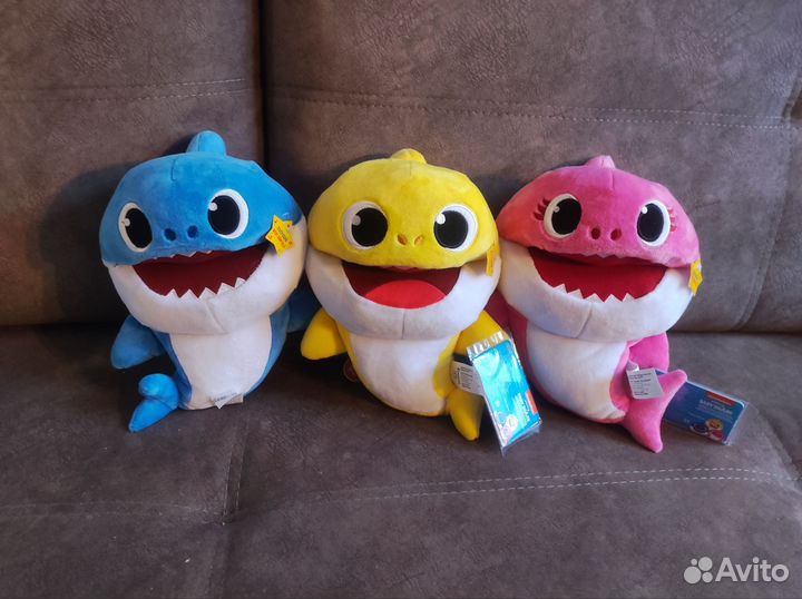 Музыкальная игрушка марионетка Акула Baby shark