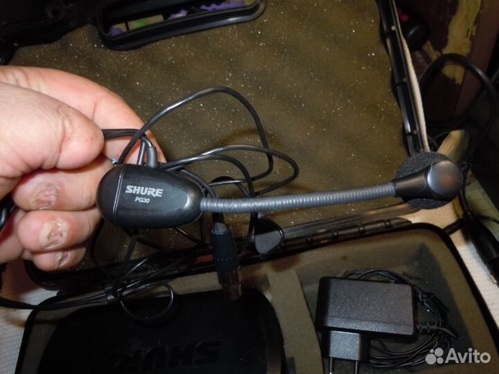 Вокальная головная радиосистема shure PG 4/ PG-30