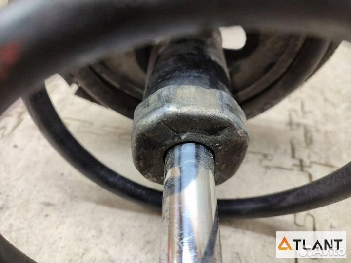 Стойка задняя левая toyota windom