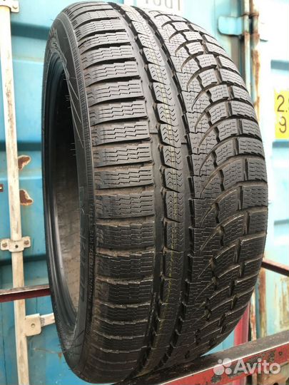 Nokian Tyres WR A4 245/45 R19 102V