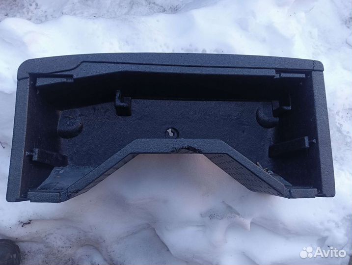 Skoda rapid пенал багажника