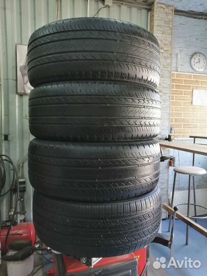 Bridgestone Blizzak LM-50 255/55 R18