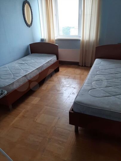 Комната 18 м² в 2-к., 17/22 эт.