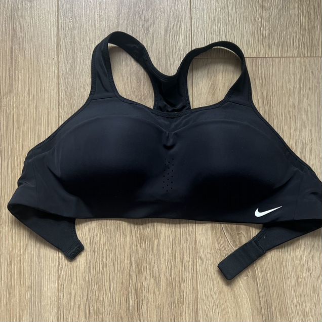 Спортивный топ Nike Dri-FIT (М)