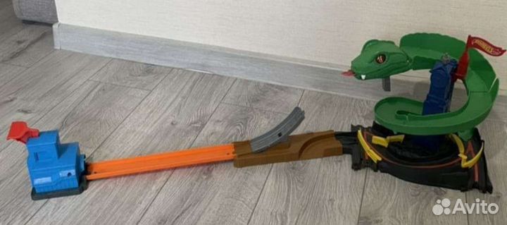 Трек хот вилс кобра