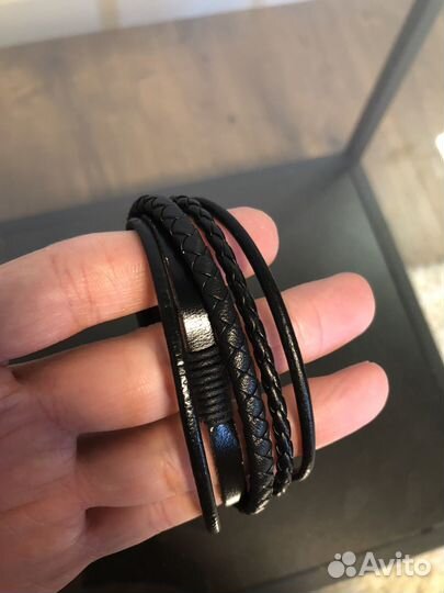 Кожаный браслет унисекс