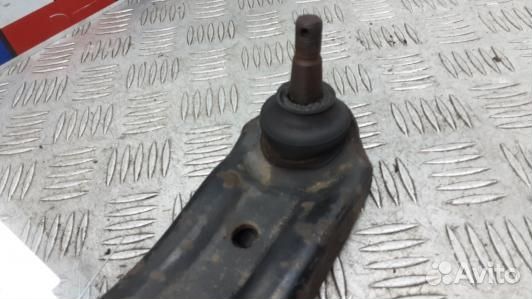 Рычаг передний нижний левый toyota aygo B1 (8NI12L