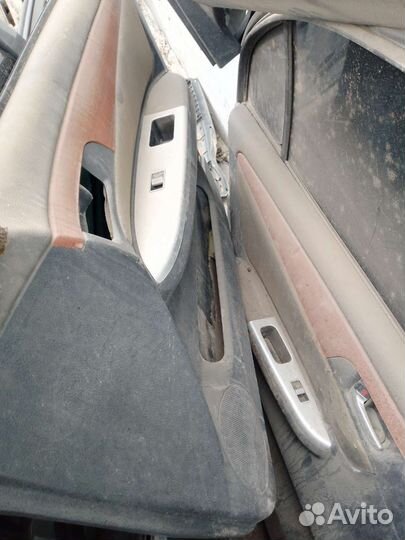 Двери лифан