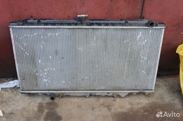 Nissan patrol Y61 ZD30 Радиатор охлождения