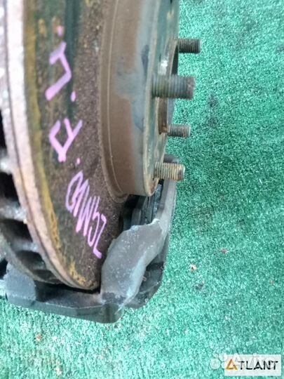 Ступица передняя левая toyota isis