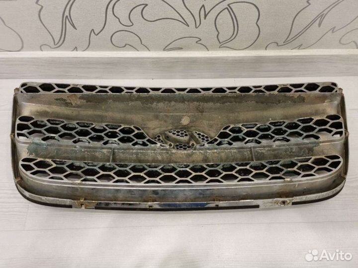 Решетка радиатора Hyundai Santa Fe