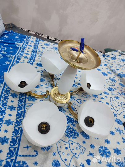 Люстра 5 лампы