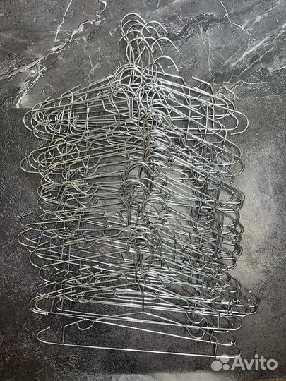 Плечики 100 штук за 1000